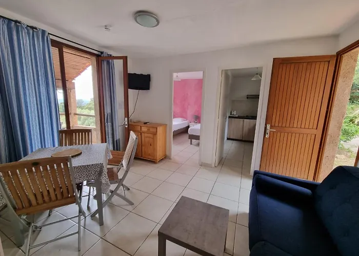 Du Maquis 2* Porto-Vecchio (Corsica)