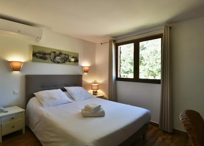 Kompleks wypoczynkowy Du Maquis Porto-Vecchio (Corsica)