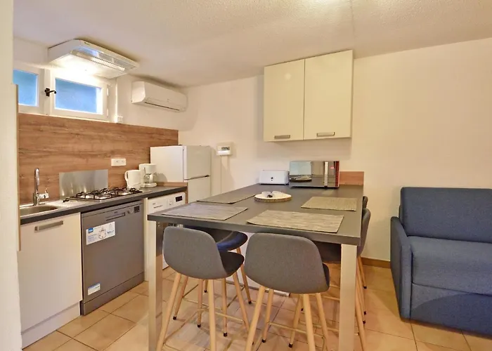 Aldeamento Turístico Du Maquis 2*