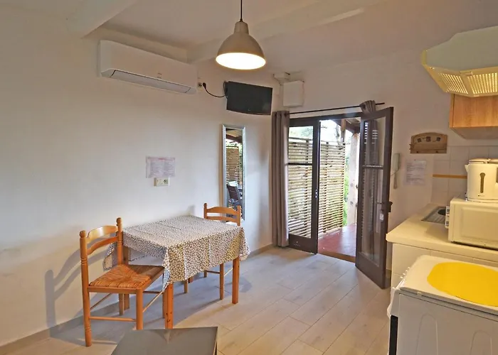 Du Maquis 2* Porto-Vecchio (Corsica)